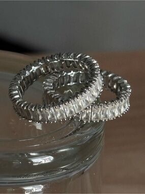 Swarovski Matrix ring
Baguette cut FINAL SALE! 2x1